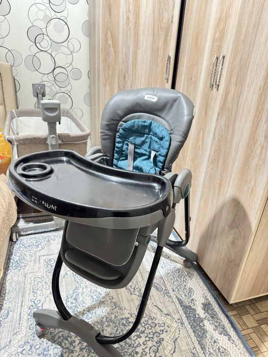 Стол для кормления