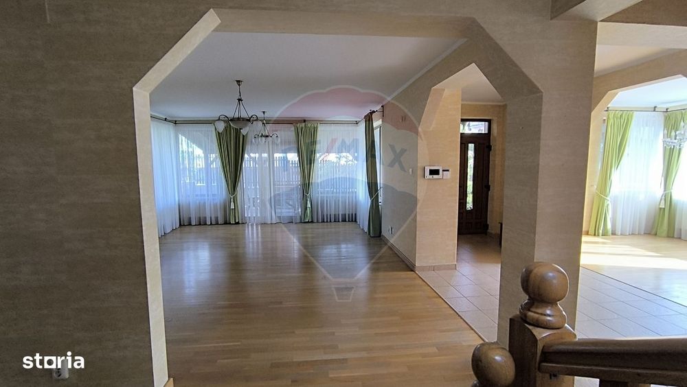 Casă de vanzare