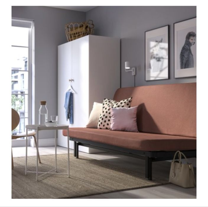 Разтегателен диван с матрак от Икея