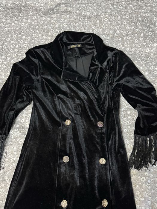 Платье черное длина до колен