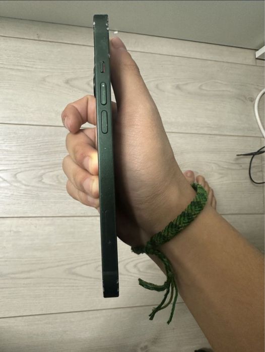 Айфон 13 зеленый