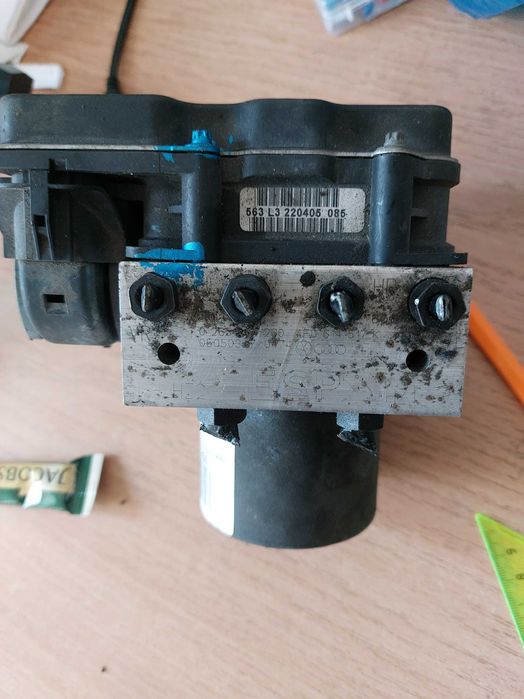 Блок ABS на Audi