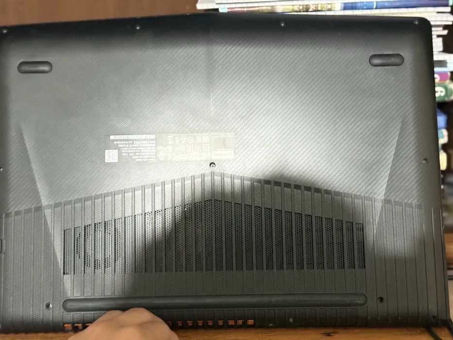 Продаётся игровой ноутбук Lenovo