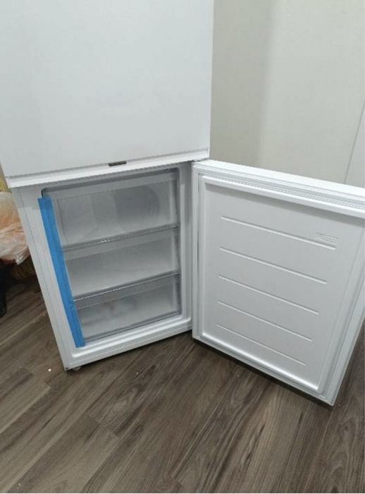 Продается холодельник новый