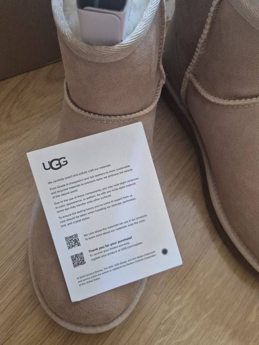 Ugg боти, чисто нови, 40