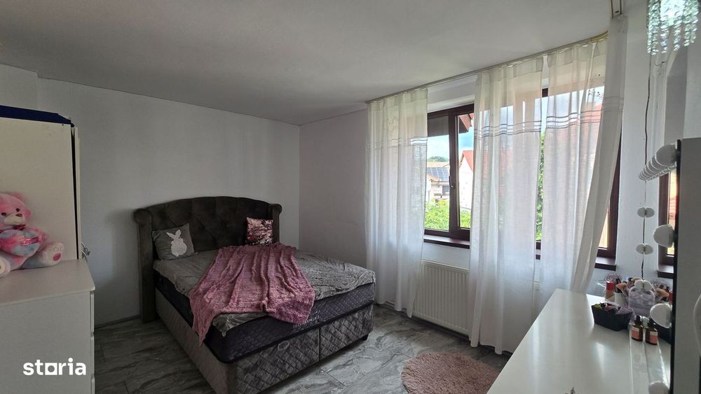 Casă cu 5 camere