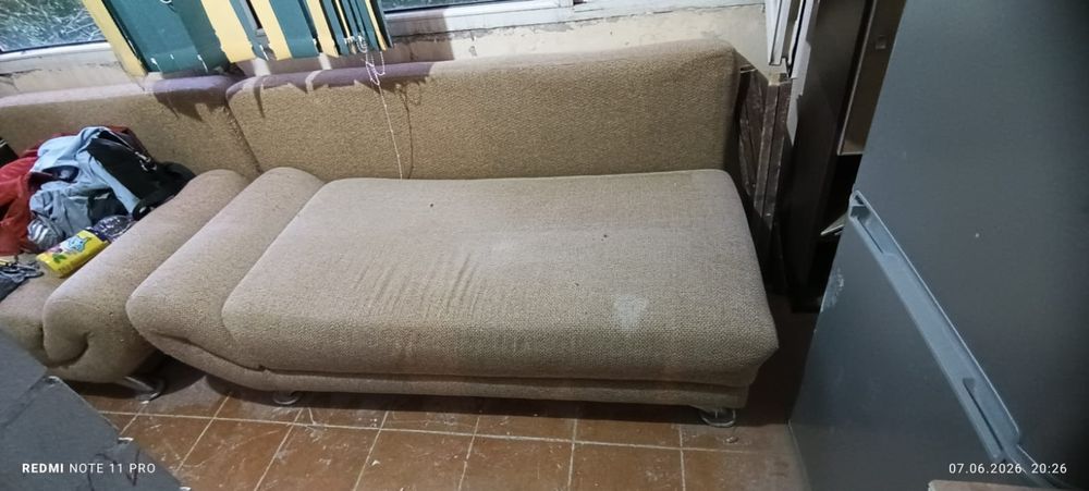 Продам дивани и кресло
