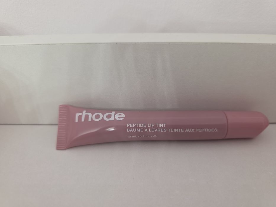 Гланц за устни Rhode