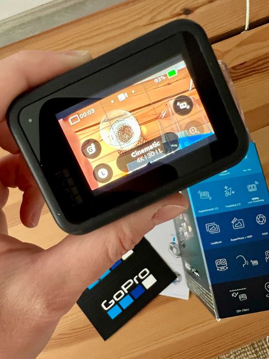 GoPro HERO8 Black Kit Complet Special Bundle + Carcasă Scufundări 60 m + Floaty I Stare Excelentă