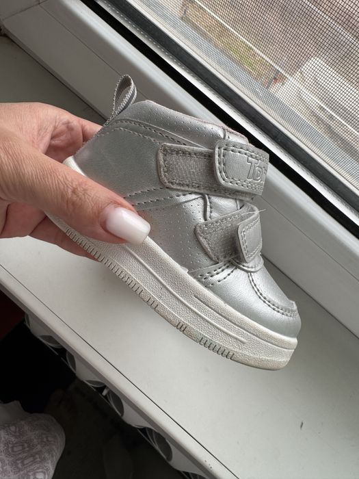 Ботинки на девочку