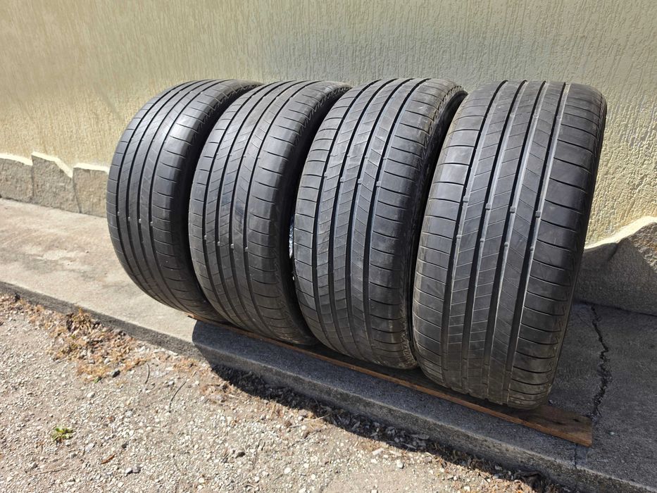 4 бр. летни гуми 255/40/21 Bridgestone AO DOT 3721/2020 2x4,6 mm 2x3,5 mm