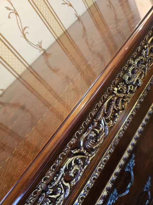 Комод стол и стул