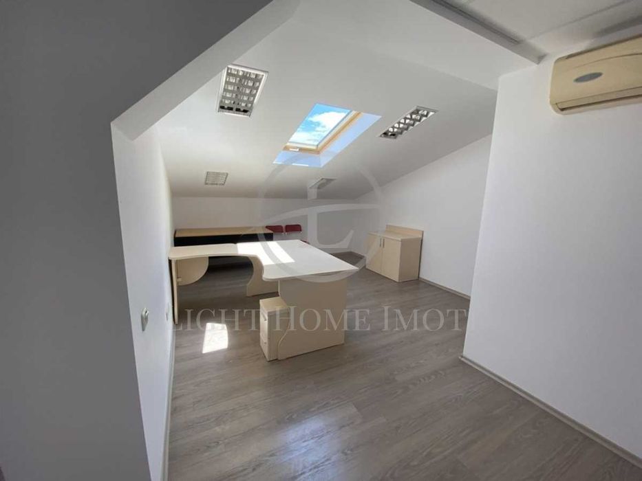 Продава се Офис в Пловдив, Централна гара - 213 кв.м за 918 €/кв.м - Снимка #5