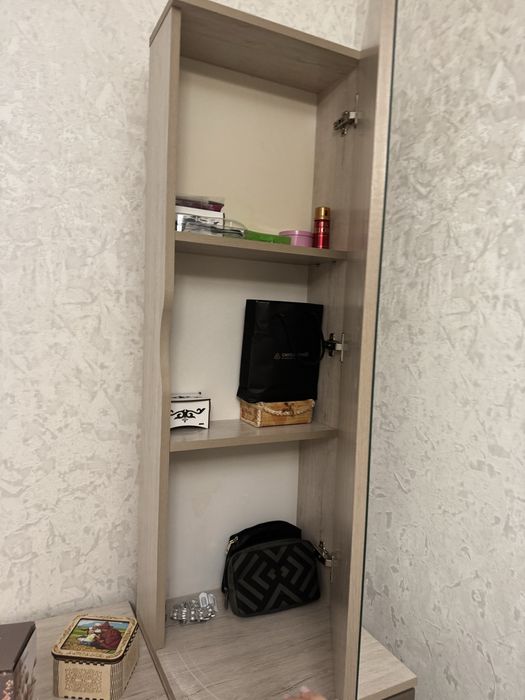 Продам гарнитур 25000