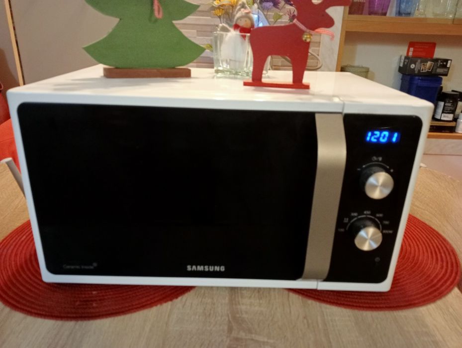 Samsung Cuptor Microwele si gril clasa AAA