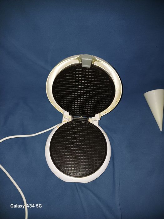 Вафельница ELCO 220v