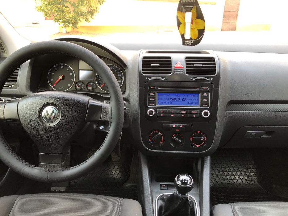 Volkswagen golf 5 1.6 2007   6+1 viteze 240.000 km
