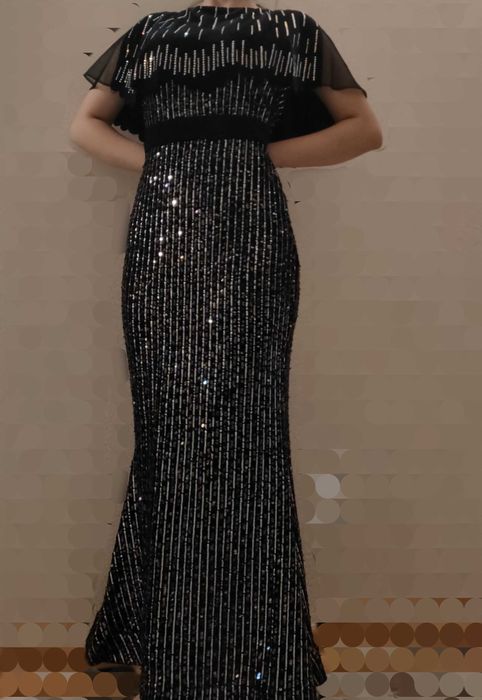 Роскошное вечернее платье