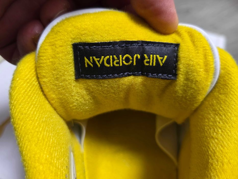 Air Jordan 4 Retro Sulfur originali din piele naturală, mărime 40.5