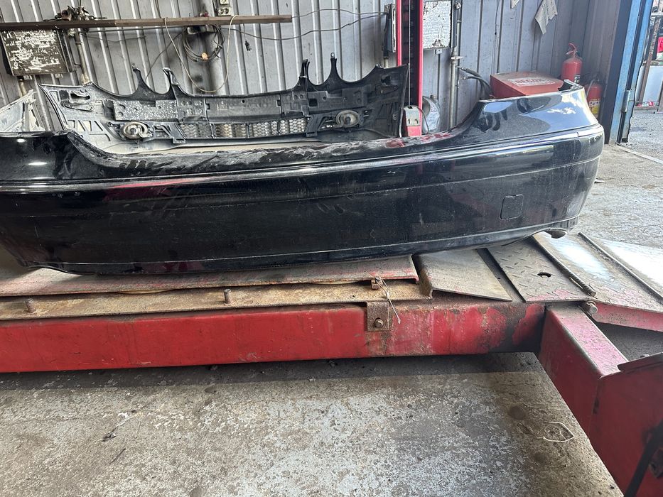 W211 продам бампера мерс рестаилинг 211  американец