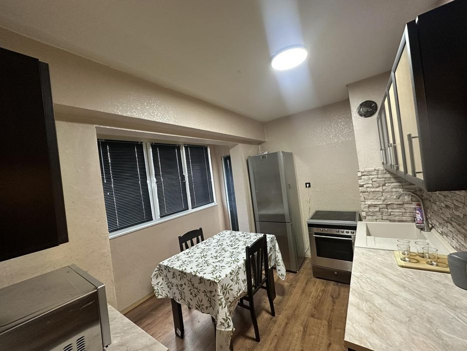 Дава се под наем Едностаен апартамент в Димитровград - 45 кв.м за 204 € - Снимка #3