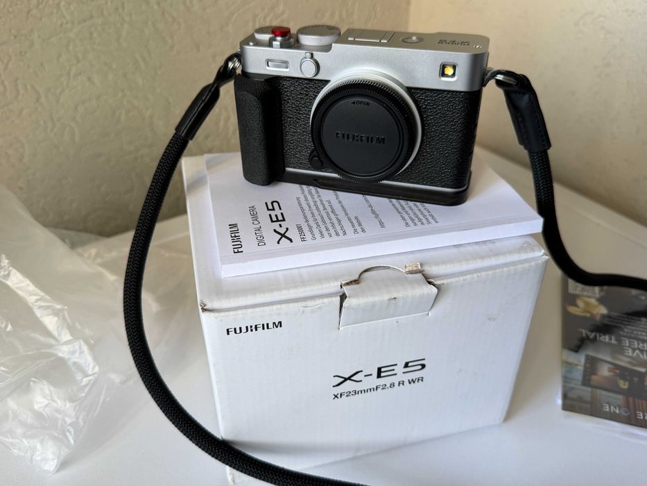 Fujifilm X-E5 Aparat Foto Mirrorless Crop 40MP Video 6K Body
