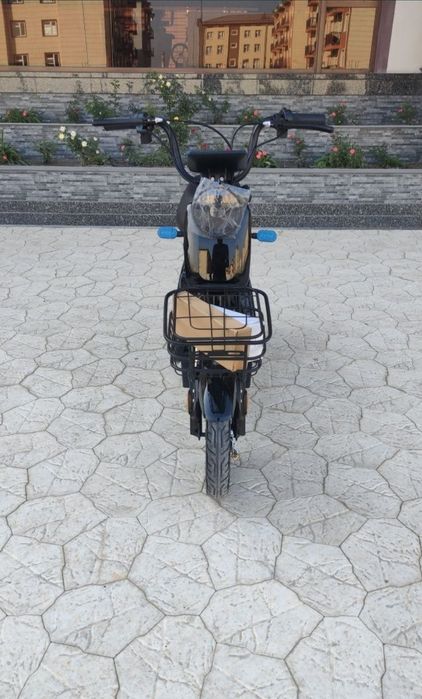 Largo motorsUzbekistan buylab dastafka bor  optom skuterlar