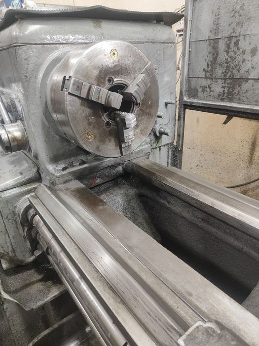 Токарные станок сотилади 1к62