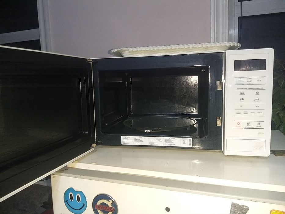 Срочно продаётся микроволновка Samsung биокирамика покрытие