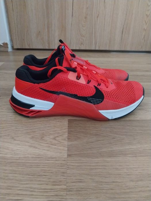 Adidasi originali Nike nr.44..