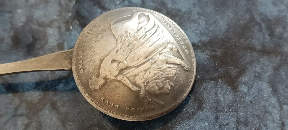 Lingura Britania