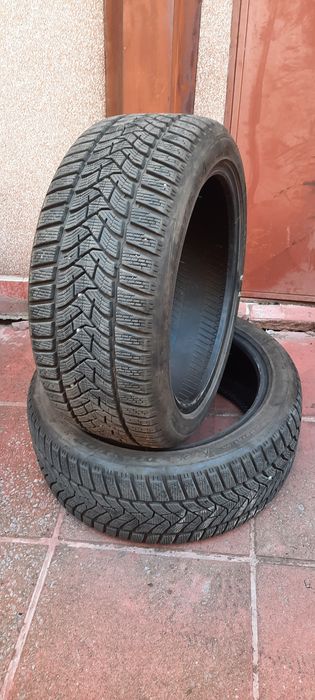 2 броя зимни гуми 225 45 17 Dunlop dot23