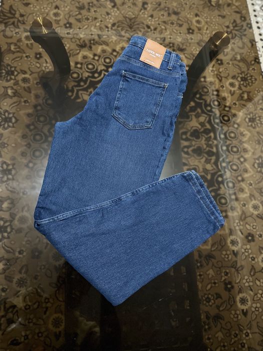 Женские джинсы