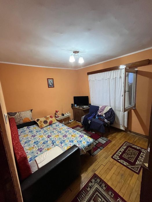 Apartament 3 camere, spațios, recent renovat