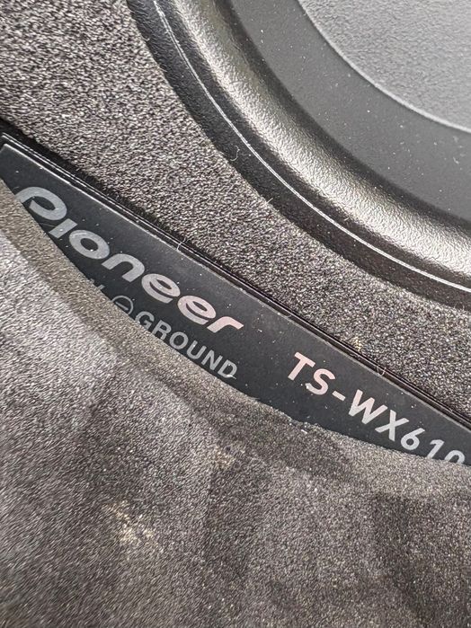 Subwoofer auto Pioneer roata rezerva