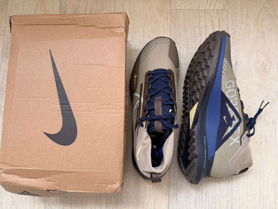 Спортивные кроссовки Nike