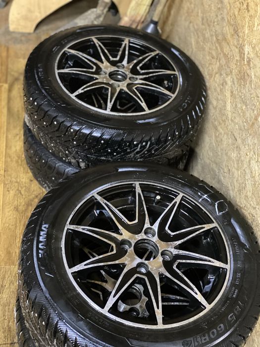 Продам  Титаны на 14