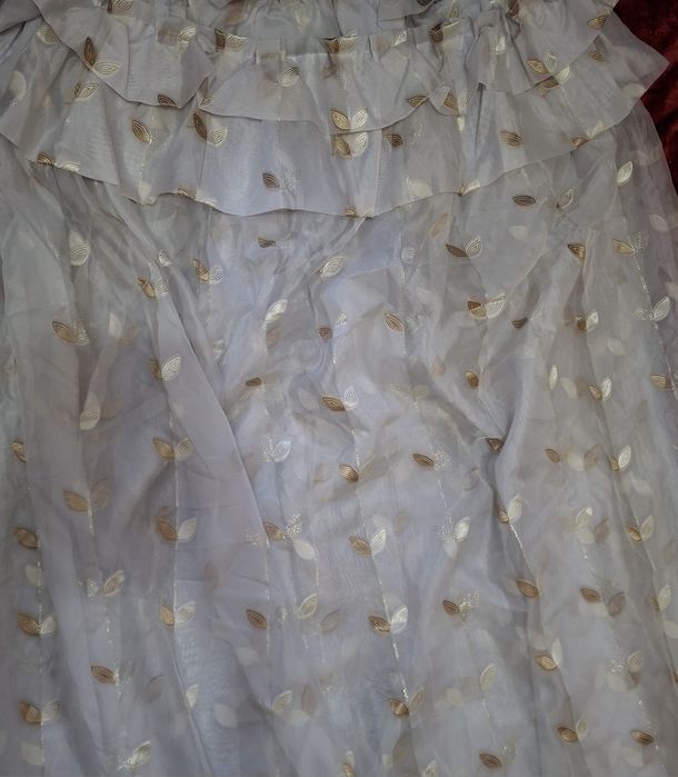 Шторы  потолочные в зал