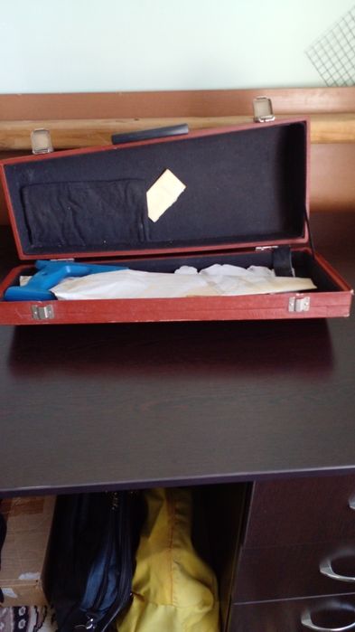 Futlyar dlya instrumentov komu nada