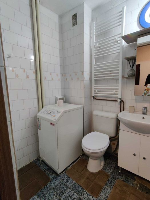 PROPRIETAR: Inchiriez Apartament cu 2 camere decomandate in Complex, mobilat, clima