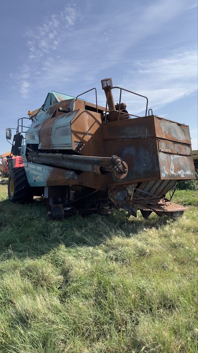 Комбайн Есиль 740