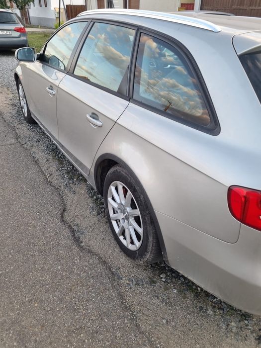 AUDI A4 Avant 2012 — imagine 4
