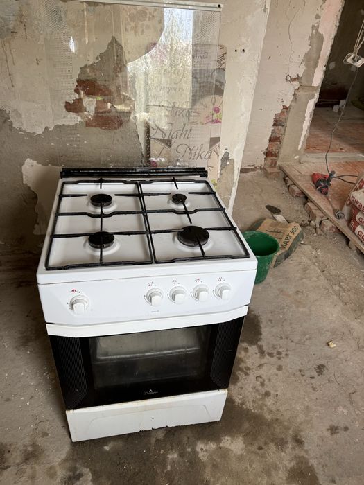 Продам газовую плиту рабочую