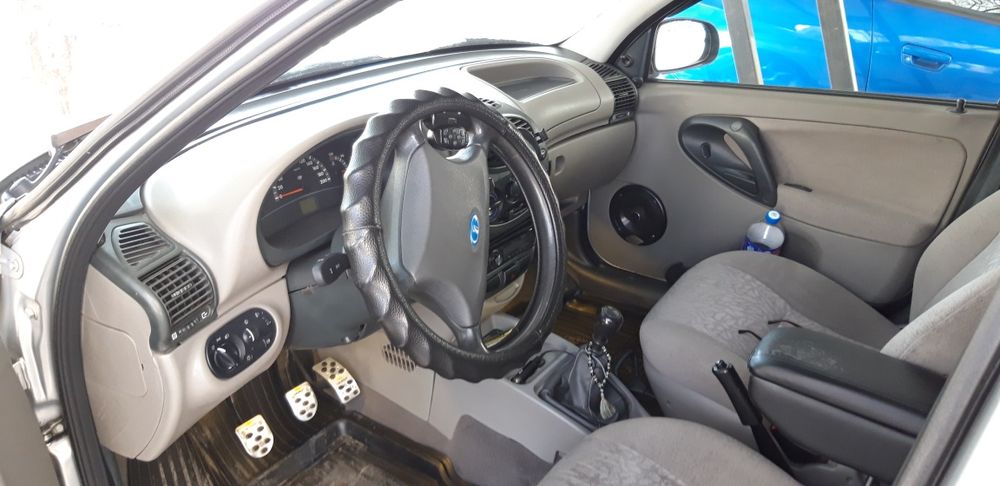 продаеться лада калина 1 , в хорошем состояний