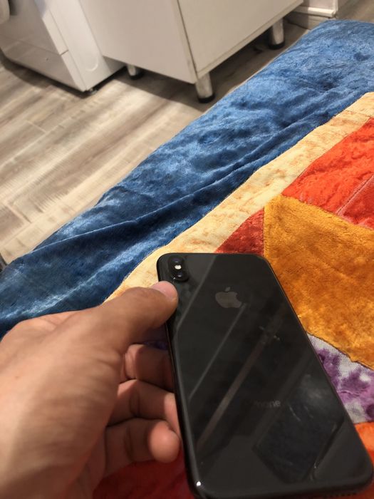 Iphone x 256 все работает