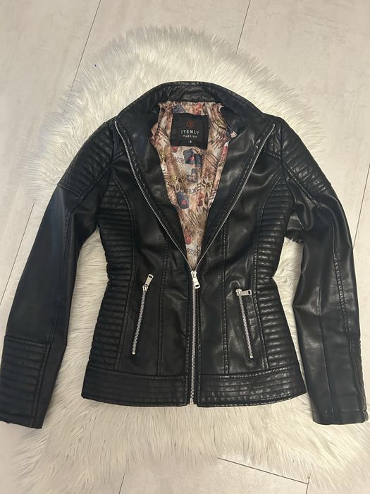 Черно кожено яке