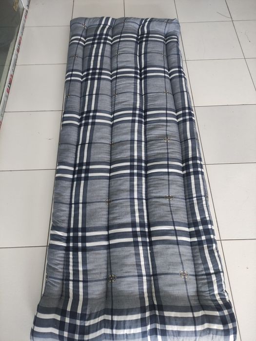 Матрас, Ку́рпа ,Ку́рпача , Ёстик.