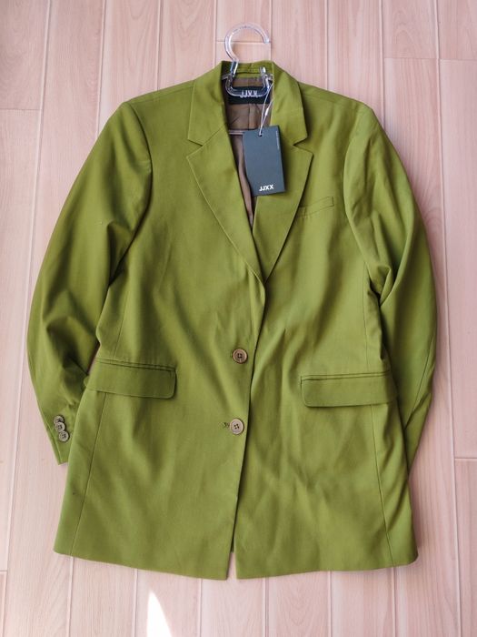 Уникално сако за сезон пролет-есен
