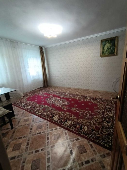 Продам пол дома с гаражом, сараем