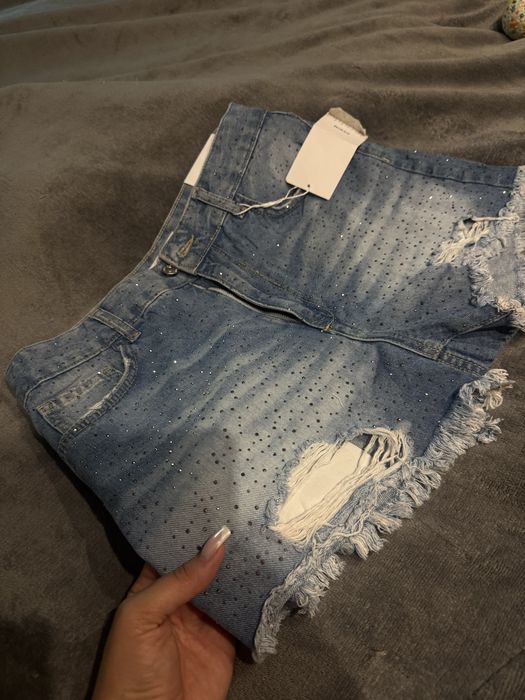 Джинсовые шорты новые bershka